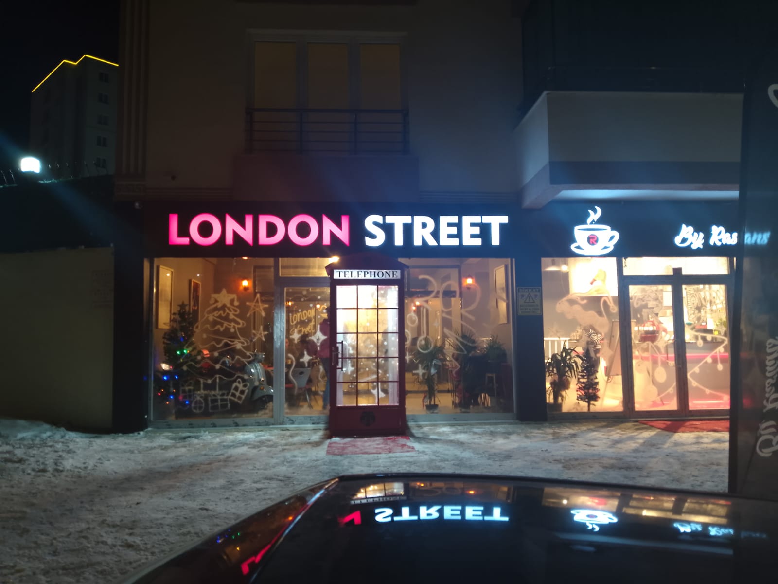 LONDON STREET